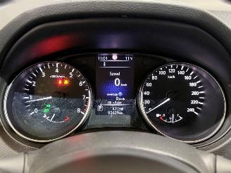 Nissan Qashqai 1.2 Tekna picture 11