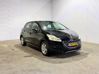 Coche accidentado Peugeot 208 1.0 PureTech Access 2014/10