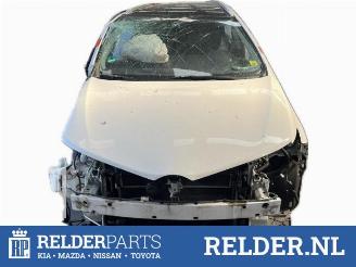 Autoverwertung Toyota Auris Touring Sports Auris Touring Sports (E18), Combi, 2013 / 2018 1.8 16V Hybrid 2014/6