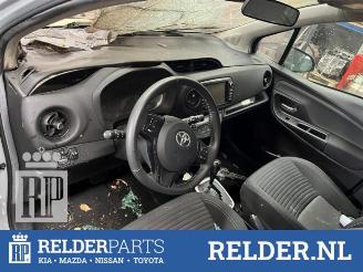 Toyota Yaris Yaris III (P13), Hatchback, 2010 / 2020 1.5 16V Hybrid picture 10
