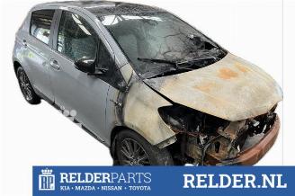 Toyota Yaris Yaris III (P13), Hatchback, 2010 / 2020 1.5 16V Hybrid picture 2