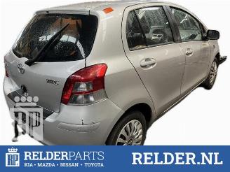 Toyota Yaris Yaris II (P9), Hatchback, 2005 / 2014 1.33 16V Dual VVT-I picture 5