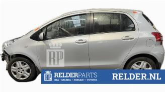 Toyota Yaris Yaris II (P9), Hatchback, 2005 / 2014 1.33 16V Dual VVT-I picture 8