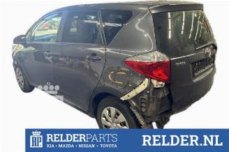 Toyota Verso S Verso S, MPV, 2010 / 2016 1.33 16V Dual VVT-I picture 4