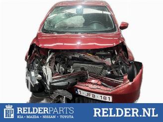 krockskadad bil auto Nissan Note Note (E12), MPV, 2012 1.2 68 2014/3