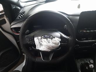Ford Puma 1.0 TI-VCT ECOBOOST  ST LINE picture 10