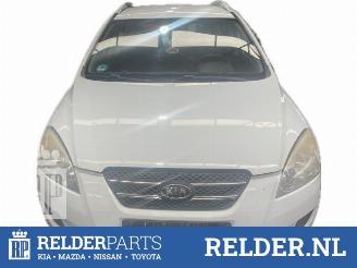 Dezmembrări autoturisme Kia Cee d Cee'd Sporty Wagon (EDF), Combi, 2007 / 2012 1.6 16V 2009/6