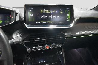 Peugeot 208 1.2 GT LINE PURE TECH picture 13