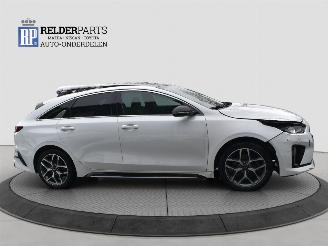 Kia Proceed 1.4 T-GDI  GT LINE PANO picture 6