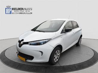 damaged passenger cars Renault Zoé 41 KWH 2019/9
