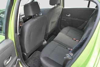 Renault Clio 1.2 16V picture 12