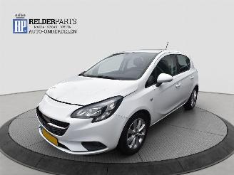 uszkodzony samochody osobowe Opel Corsa-E 1.4 16 V 2017/2