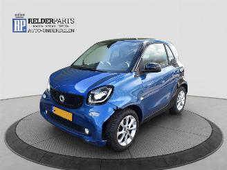 Damaged car Smart Fortwo 1.0 12V  AUTOMAAT 2015/9