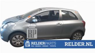 Toyota Yaris Yaris II (P9), Hatchback, 2005 / 2014 1.3 16V VVT-i picture 3
