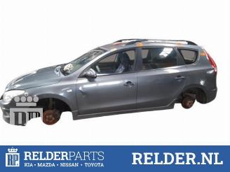 Hyundai I-30 i30 Crosswagon (WWH), Combi, 2007 / 2012 1.4 CVVT 16V picture 3