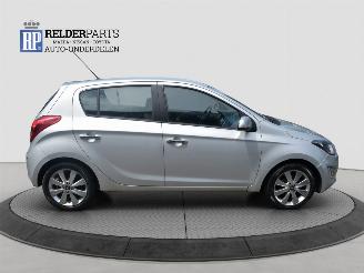 Hyundai I-20 1.4 16V  AUTOMAAT picture 6