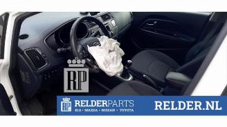 Kia Rio Rio III (UB), Hatchback, 2011 / 2017 1.2 CVVT 16V picture 9