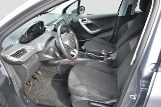 Peugeot 2008 1.2 VTI PURE TECH picture 9