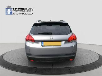 Peugeot 2008 1.2 VTI PURE TECH picture 4