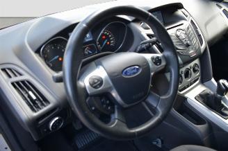 Ford Focus 1.0 TI VCT ECO BOOST picture 10