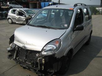 Toyota Yaris-verso  picture 1