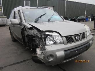 Nissan X-Trail 2.0 16 v picture 4