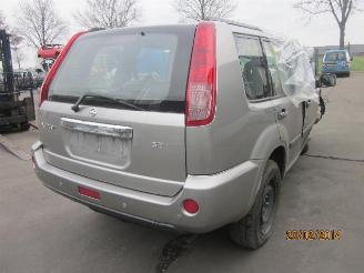 Nissan X-Trail 2.0 16 v picture 3