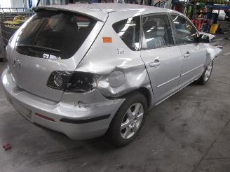 Mazda 3 1.6 16v picture 5
