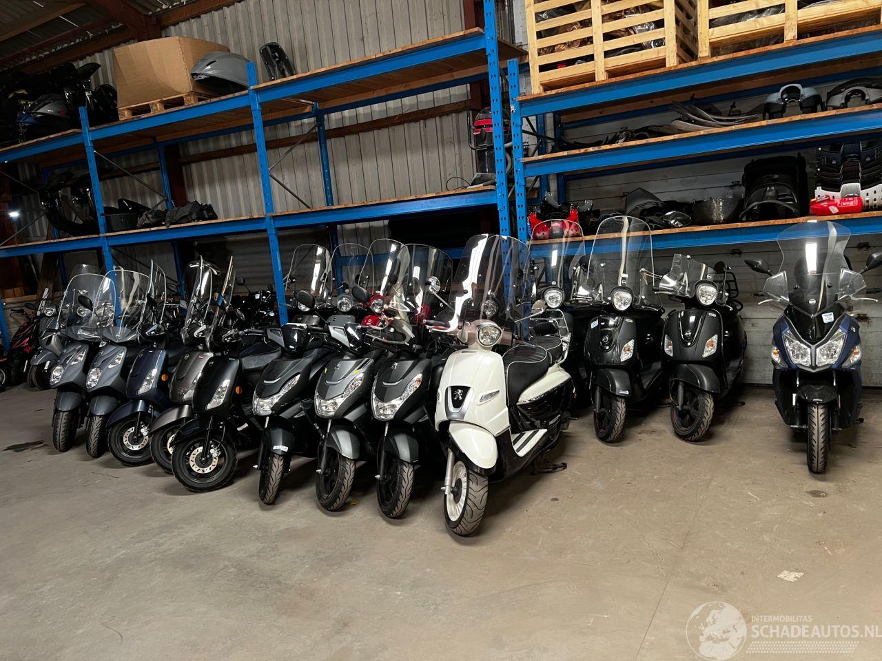 Sym  DIVERSE HELE JONGE SCOOTERS TE KOOP VAN ALLE MERKEN