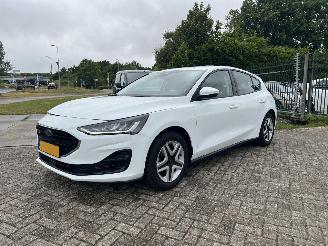 Ford Focus 1.0 EcoBoost Hybrid Connected | picture 2
