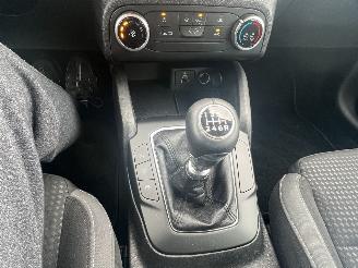 Ford Focus 1.0 EcoBoost Hybrid Connected | picture 13