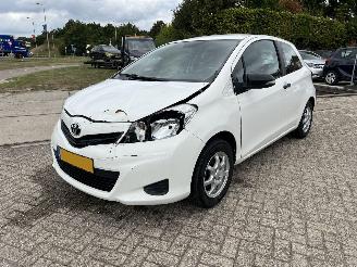 Toyota Yaris 1.0 VVT-i Comfort. 122.336 picture 3