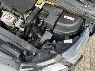 Citroën C4 1.2 PureTech Feel Collection automaat ! picture 16