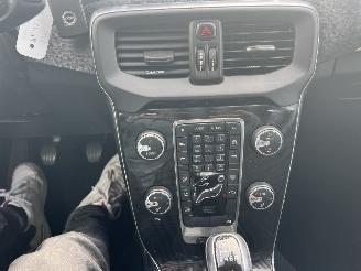 Volvo V-40 2.0 T2 Nordic+  177.569 KM!! picture 14