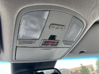 Hyundai Kona EV Fashion 64 kWh lichte schade ! picture 16