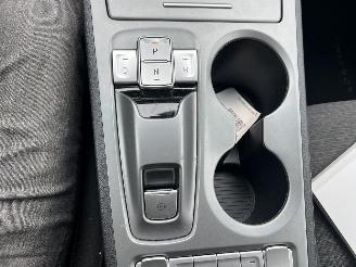 Hyundai Kona EV Fashion 64 kWh lichte schade ! picture 25