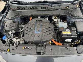 Hyundai Kona EV Fashion 64 kWh lichte schade ! picture 12