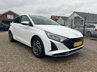uszkodzony samochody osobowe Hyundai I-20 1.0 T-GDI PREMIUM  NEW CAR 18 km ! 5 DAYS OLD ! 2025/10