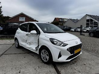 Hyundai I-10 1.0 CARPLAY 28.859 KM!! picture 10