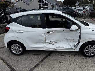 Hyundai I-10 1.0 CARPLAY 28.859 KM!! picture 24