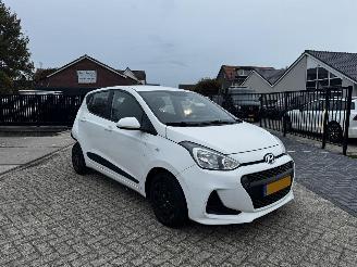 Hyundai I-10 1.0i cool navi picture 6