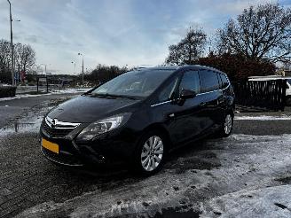 Schadeauto Opel Zafira 1.4 COSMO TOURER 7P 2013/5