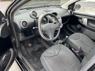 Peugeot 107 1.0 ACTIVE nieuwe apk picture 16