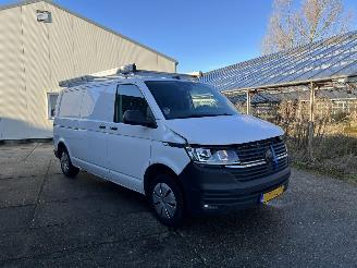 Volkswagen Transporter 2.0 TDI L2H3 28 picture 24