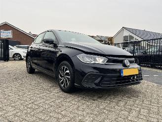 damaged passenger cars Volkswagen Polo 1.0 TSI life automaat 74.509 KM !! 2023/11