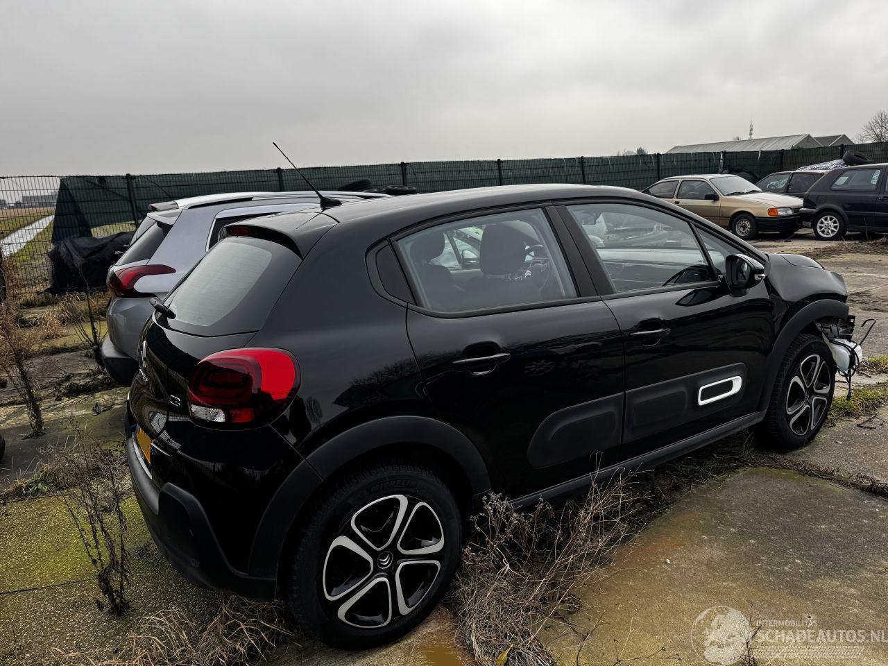 Citroën C3 1.2 puretech plus 11.111 KM!