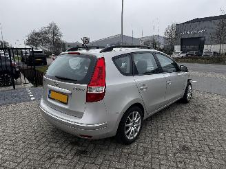 Hyundai I-30 CW 1.6i Style  1ST OWNER !! CLIMA picture 6