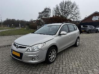 Hyundai I-30 CW 1.6i Style  1ST OWNER !! CLIMA picture 12