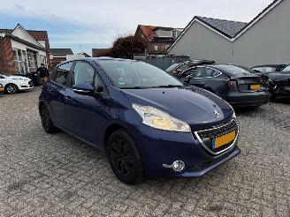  Peugeot 208 1.2 VTi Active 2013/1