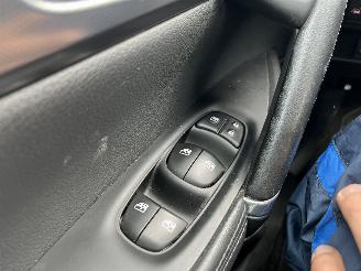 Nissan Qashqai 1.3 DIG-T Tekna + automaat !! picture 32